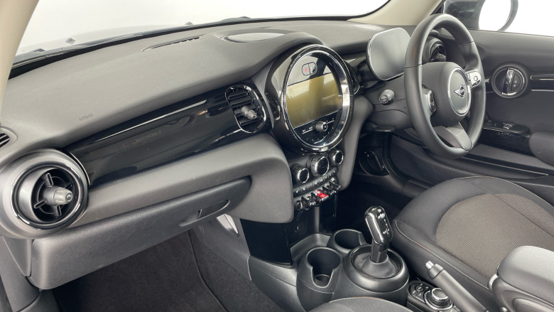 MINI Hatchback 1.5 Cooper Classic 3dr Auto [Comfort Pack] Petrol Hatchback